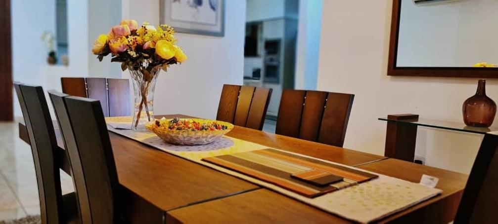 Bertha'S Court D-Plus Apartments Dzorwulu エクステリア 写真
